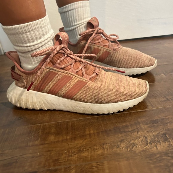 adidas Shoes - Pink adidas Running shoes